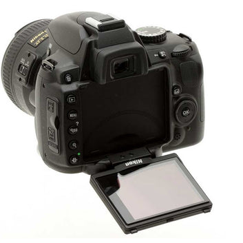 Nikon D5000 DSLR Camera with 18-55mm f/3.5-5.6G VR Lens Kits